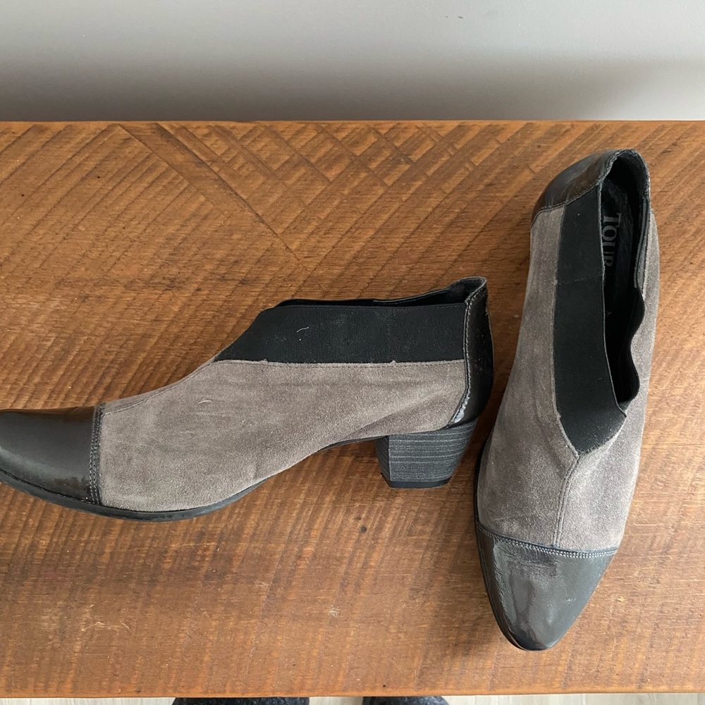 Cute slip on suede and patent leather booties